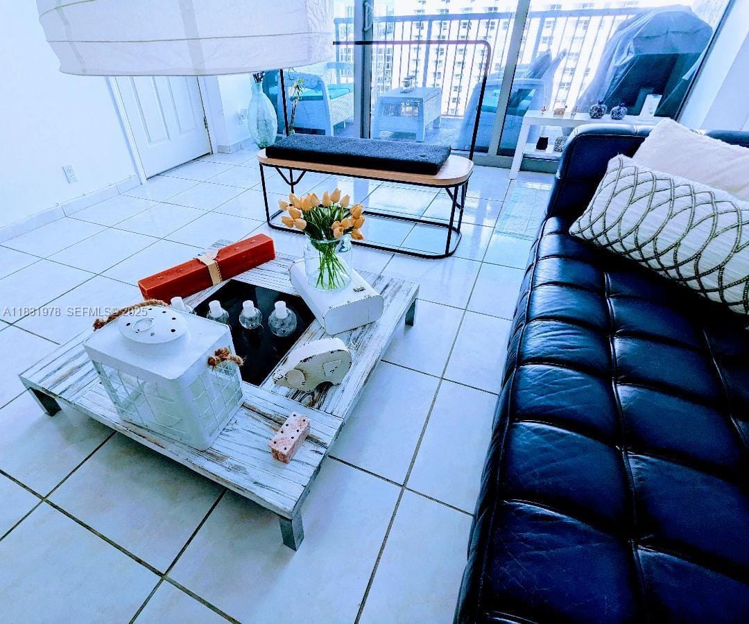 2655 Collins Avenue 1505, Miami Beach, FL 33140 photo 4