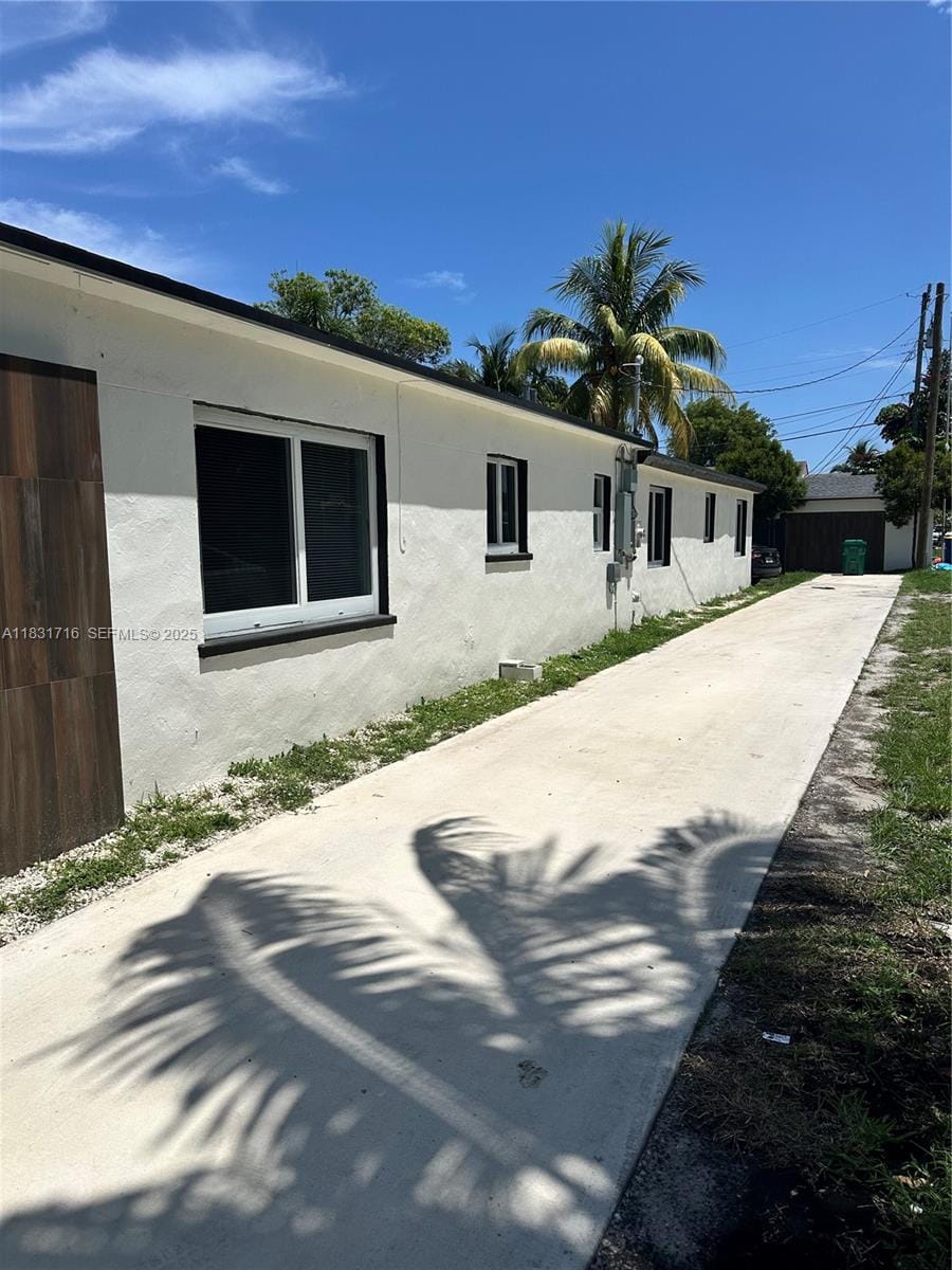 42 SE 10th Terrace — photo 2