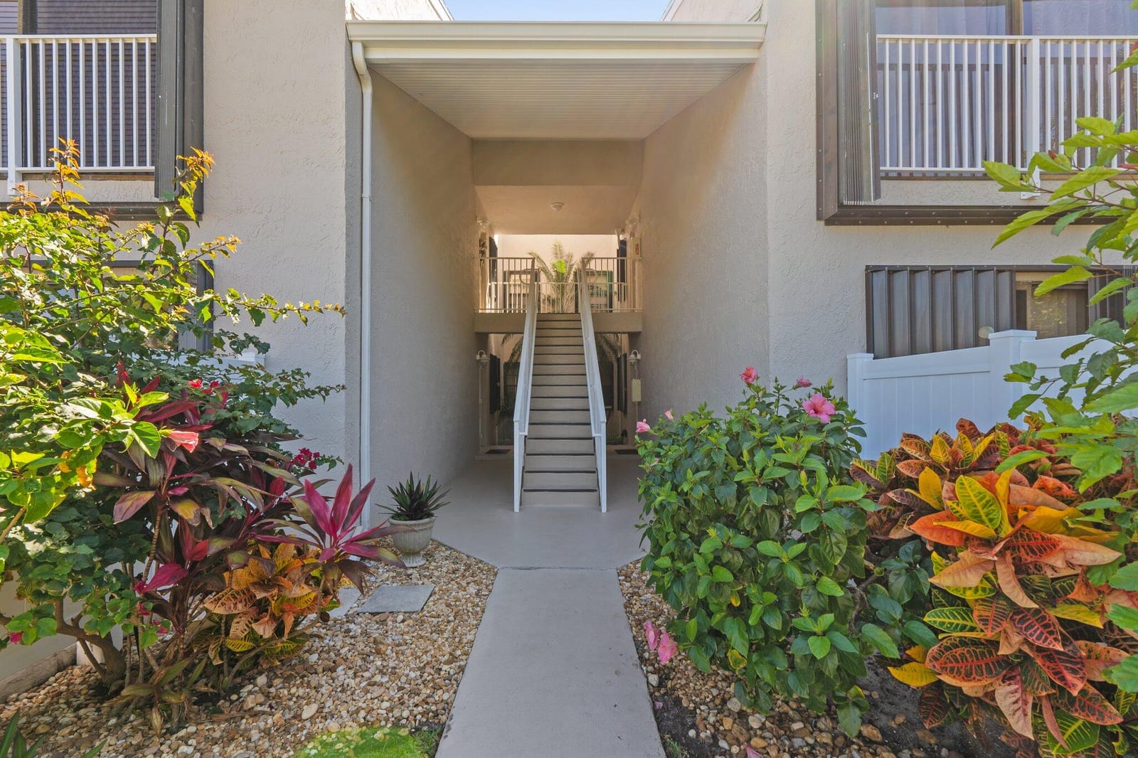 3212 S Lakeview Circle 10205 — photo 12