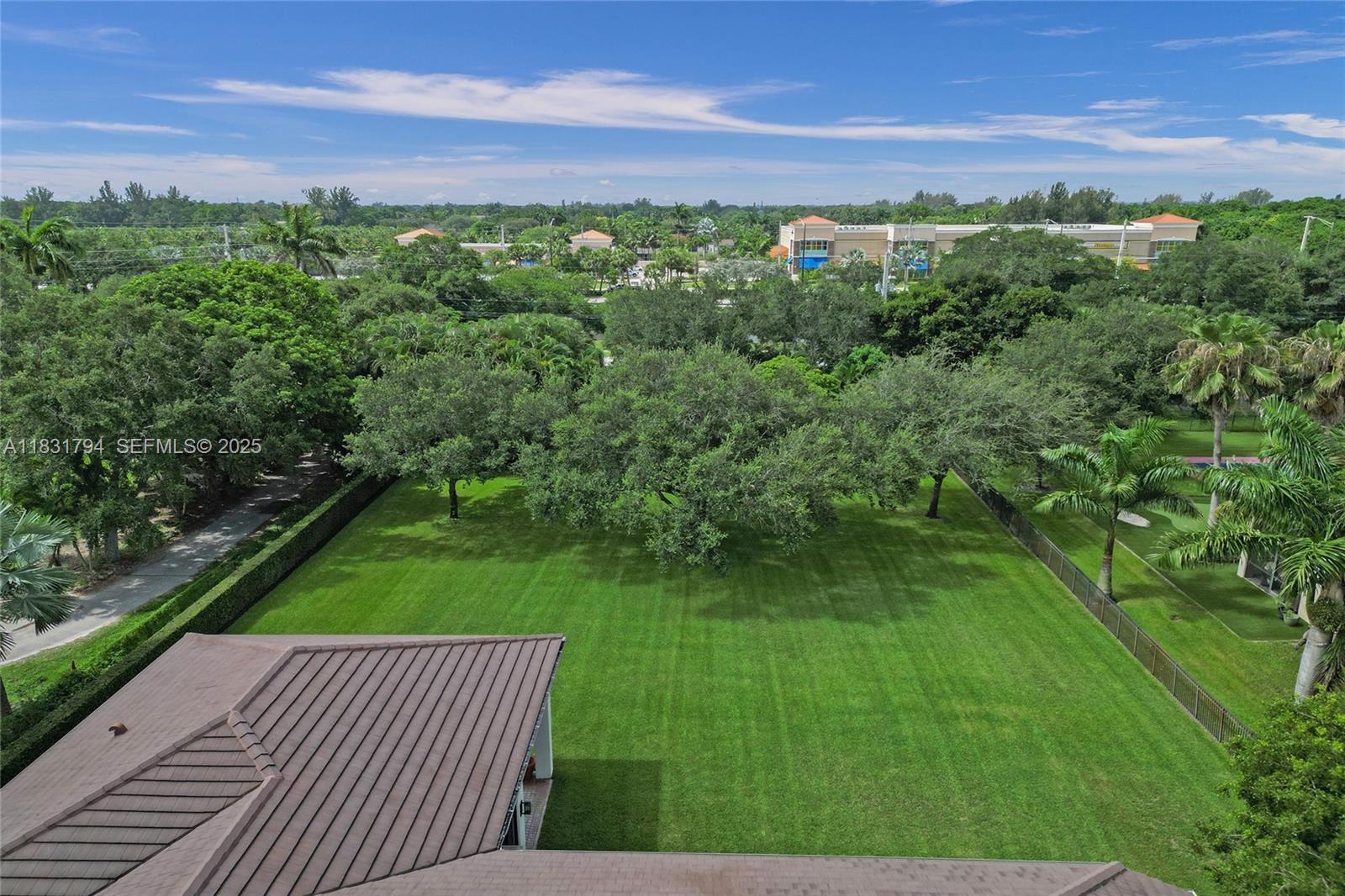 11056 Blackhawk Boulevard — photo 6