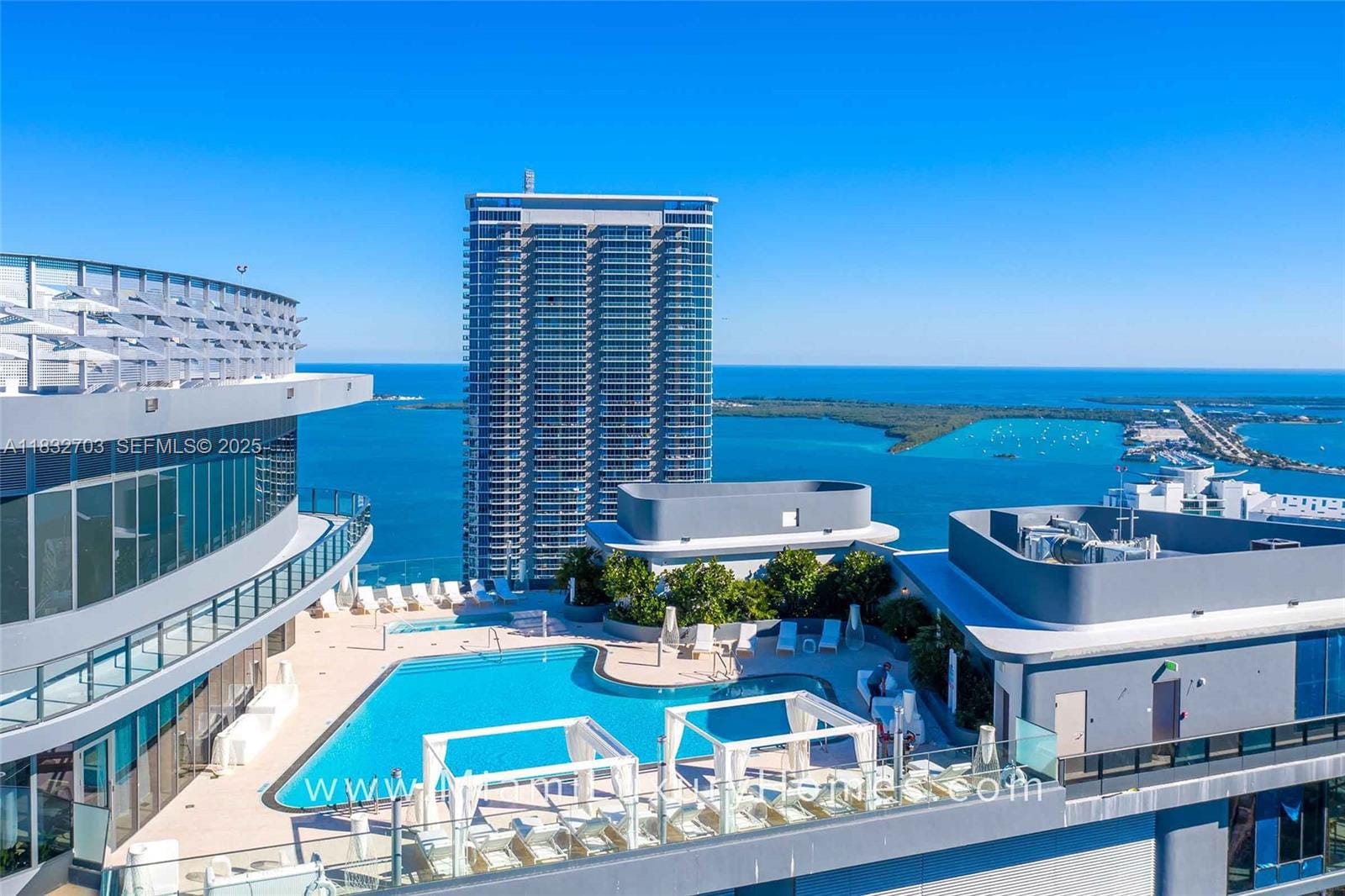1000 Brickell Plaza 3703, Miami, FL 33131 photo 3