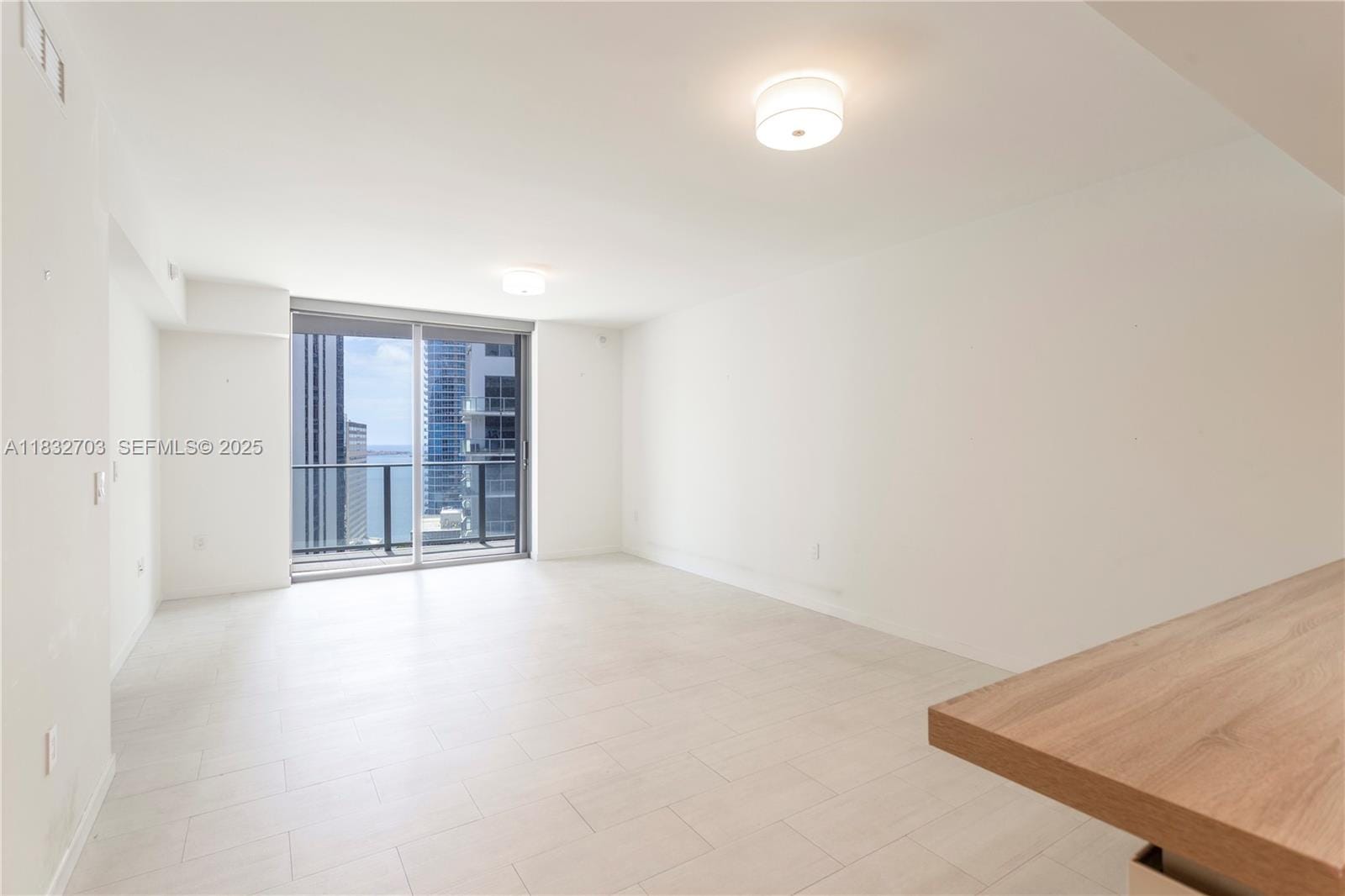 1000 Brickell Plaza 3703, Miami, FL 33131 photo 5