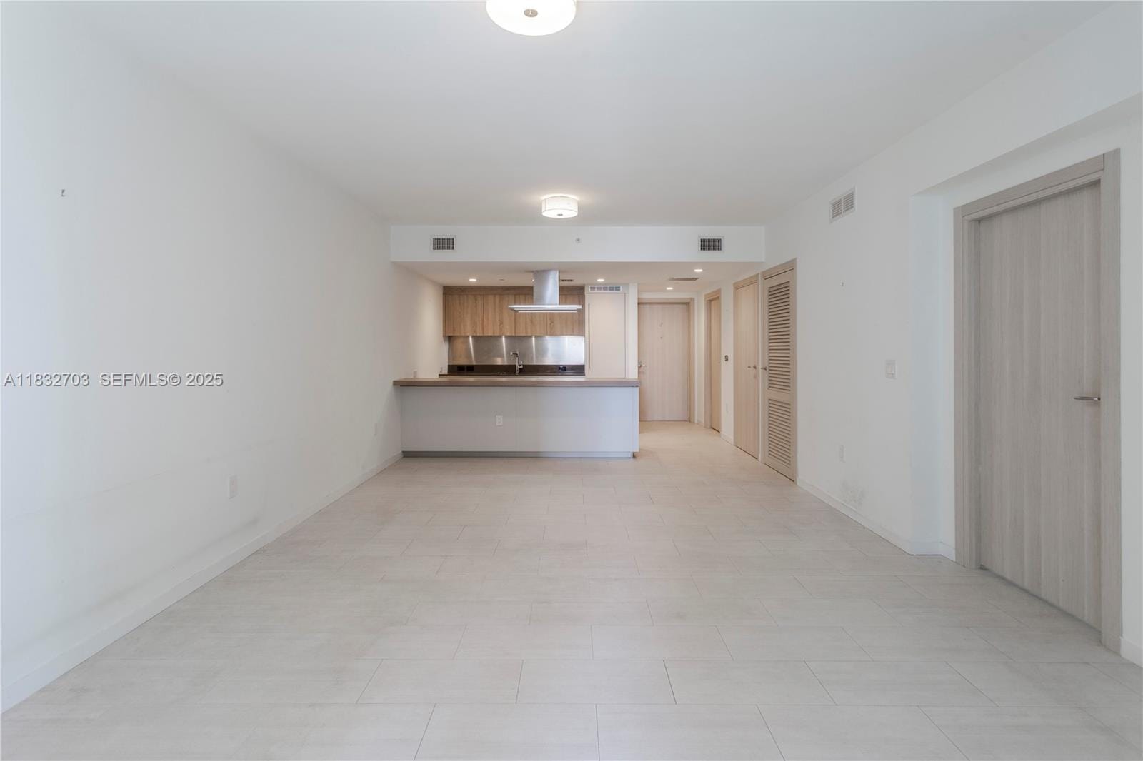 1000 Brickell Plaza 3703, Miami, FL 33131 photo 9