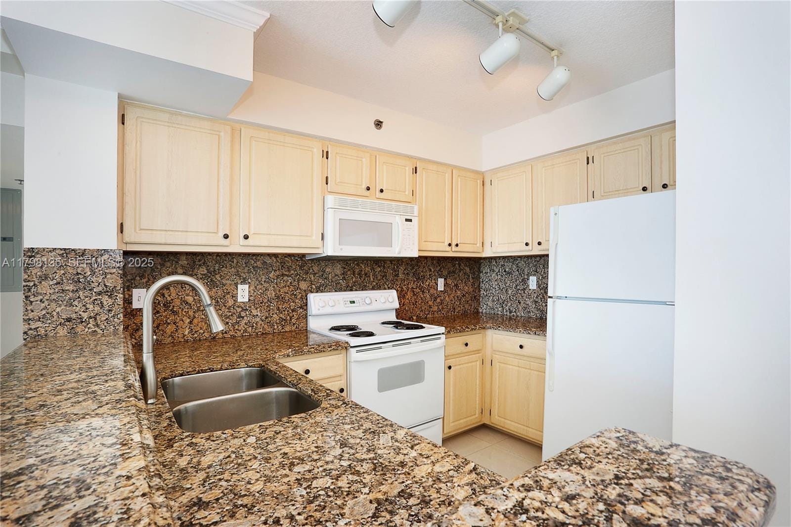 2665 SW 37th Avenue 1506, Miami, FL 33133 photo 3