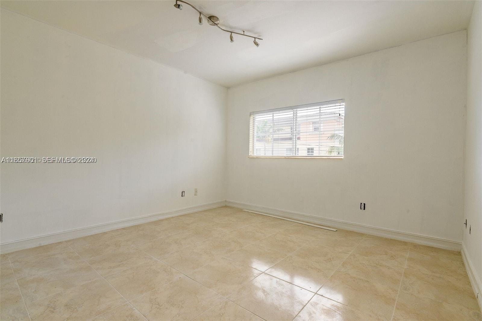 716 SW 9th Terrace, Fort Lauderdale, FL 33315 photo 11