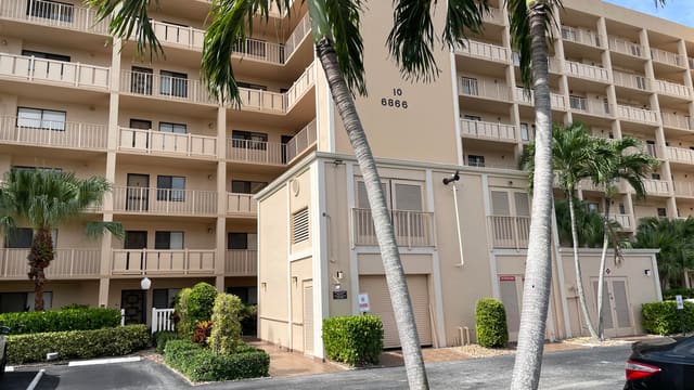 6866 Huntington Lane 305, Delray Beach, FL 33446