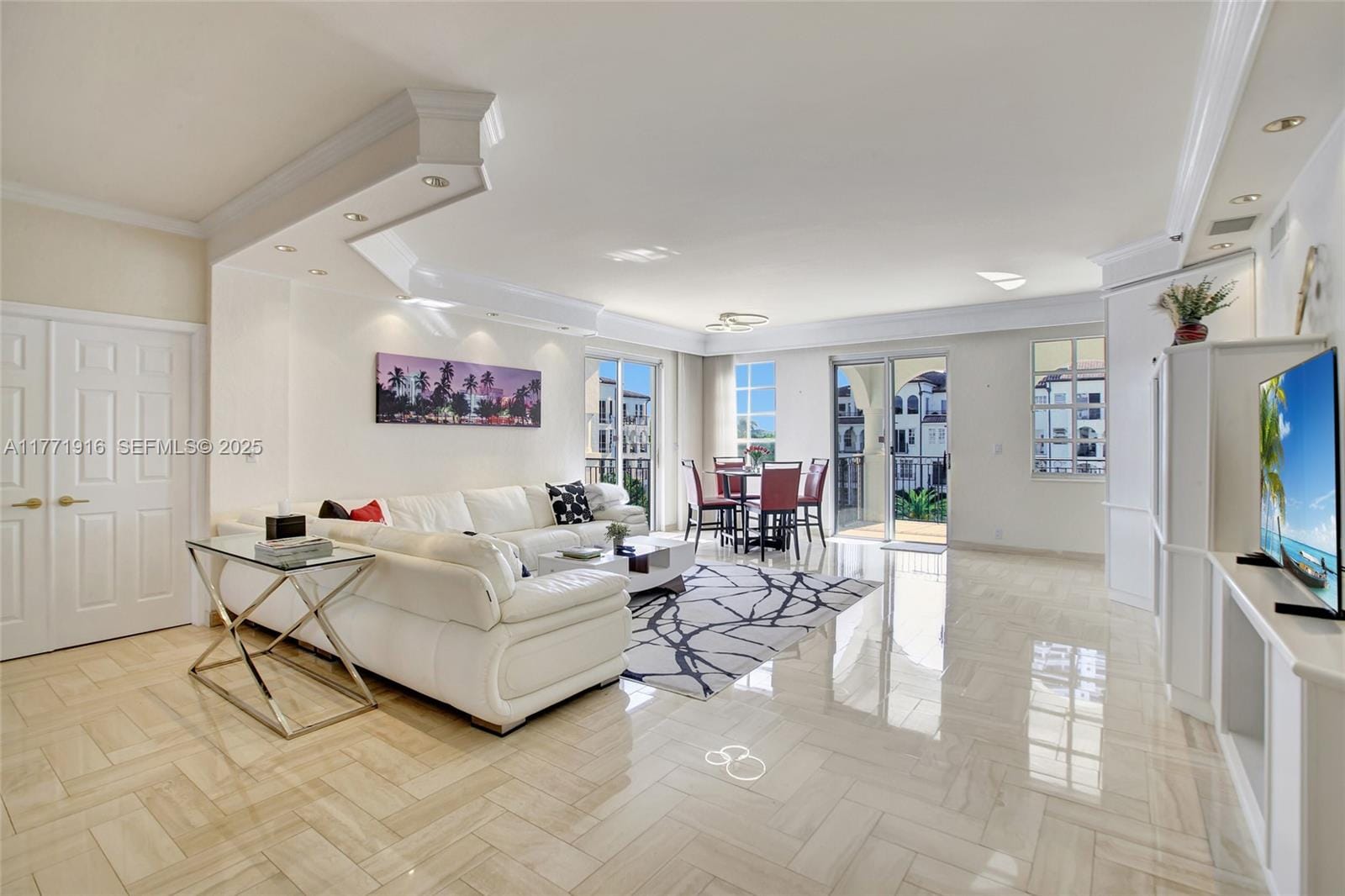 3900 Island Boulevard B402 — photo 11