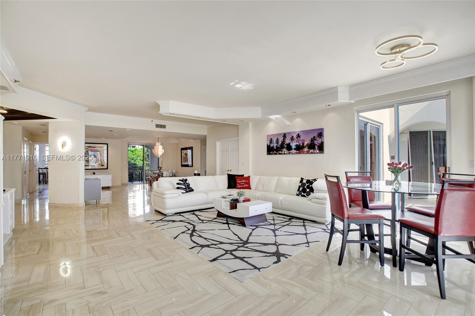 3900 Island Boulevard B402 — photo 12