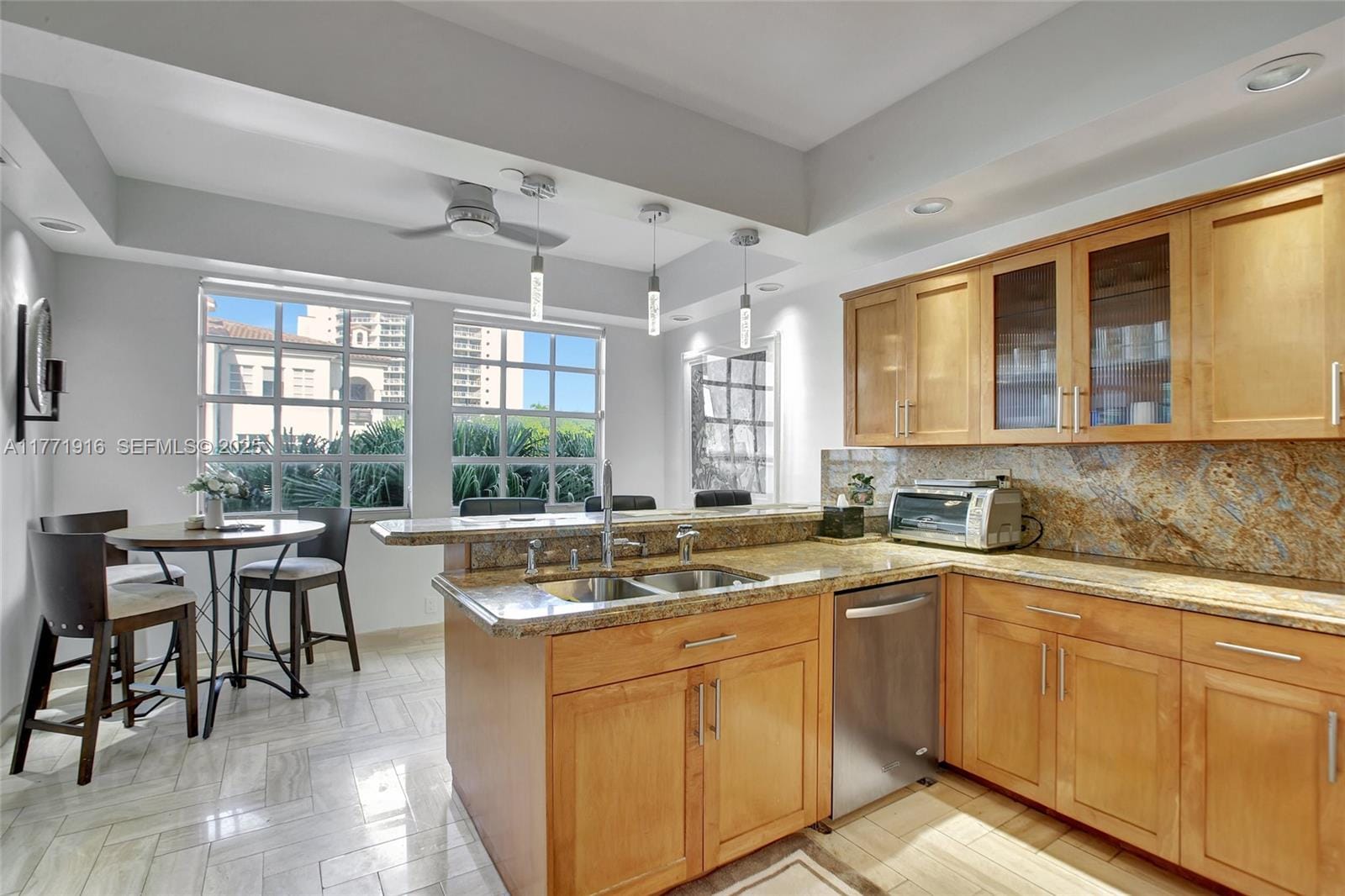 3900 Island Boulevard B402, Aventura, FL 33160 photo 15