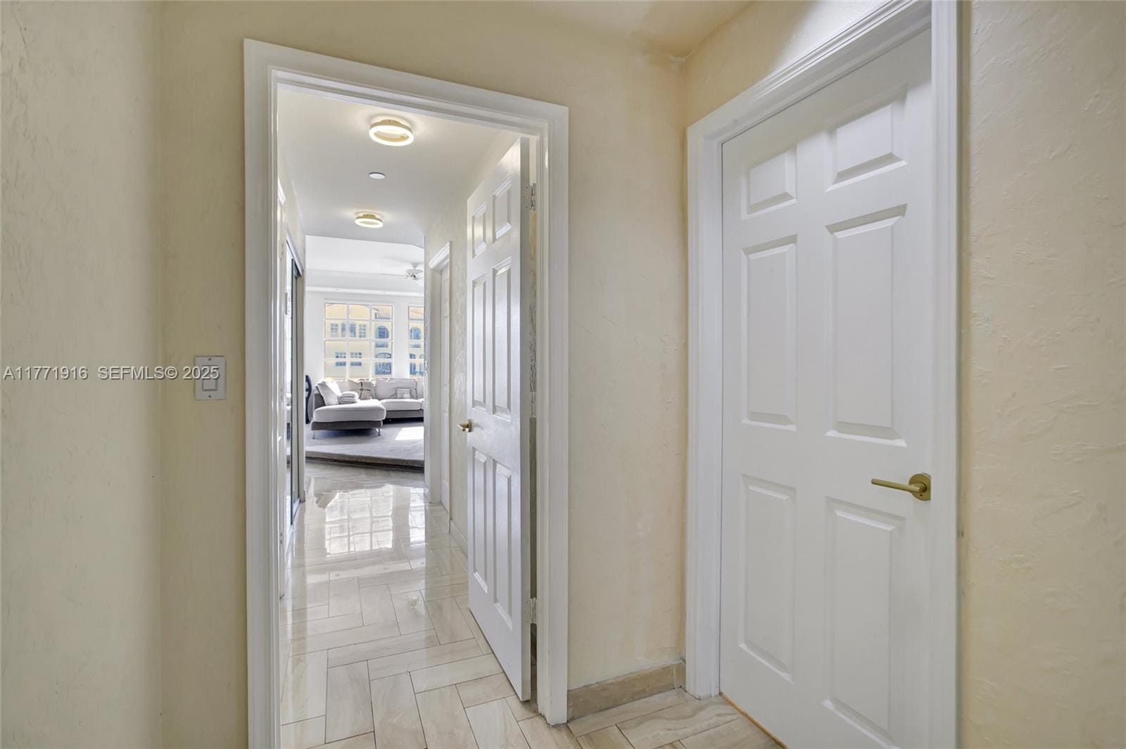 3900 Island Boulevard B402, Aventura, FL 33160 photo 19