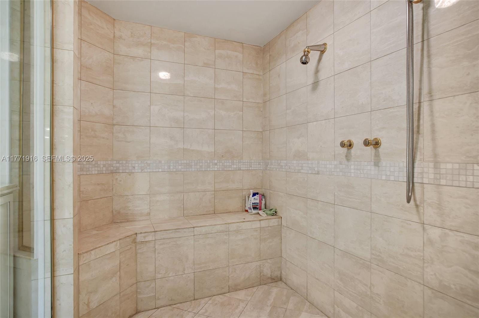 3900 Island Boulevard B402, Aventura, FL 33160 photo 30