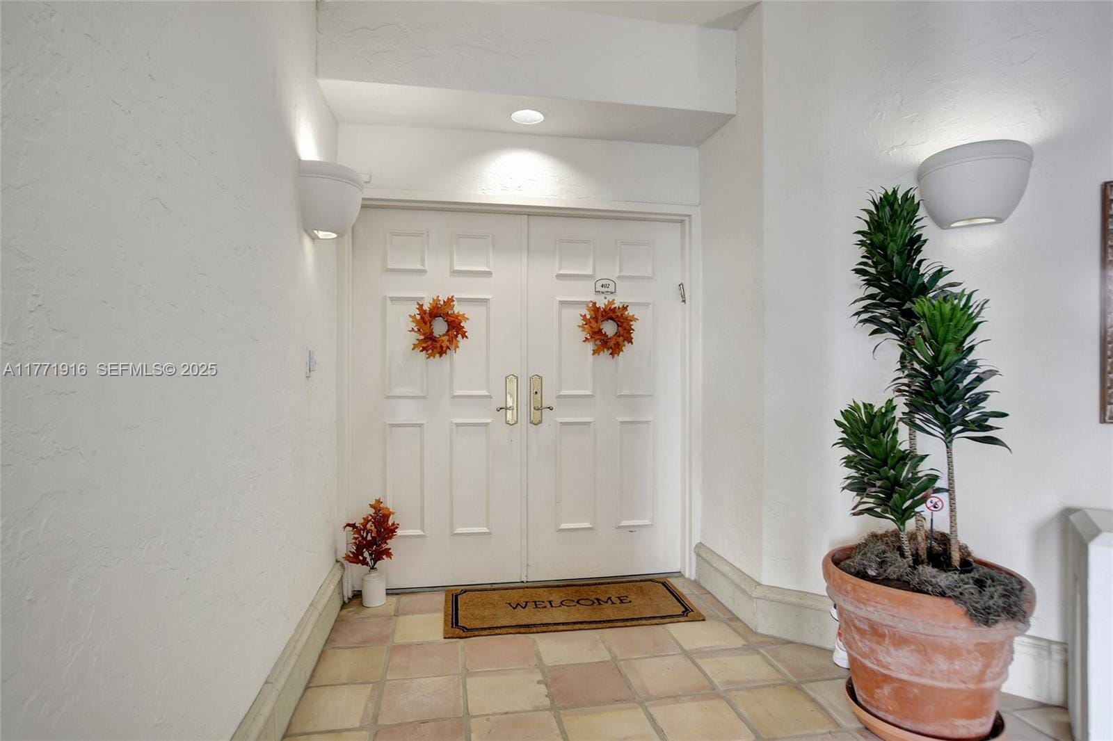 3900 Island Boulevard B402 — photo 9