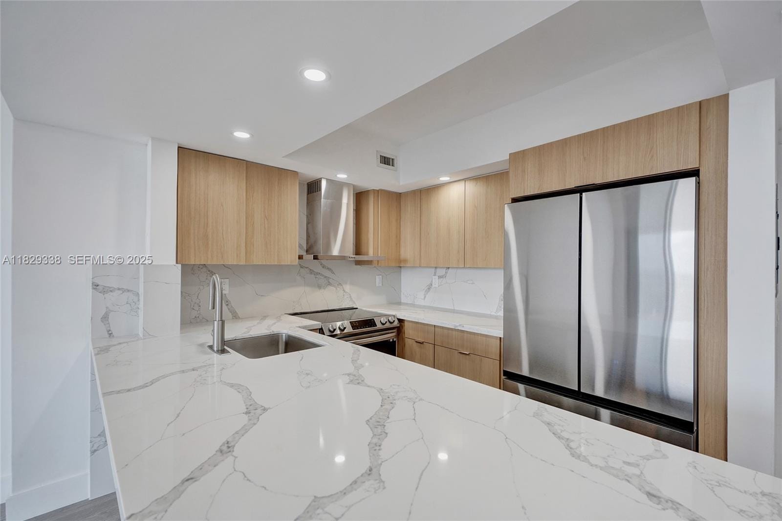 5600 Collins Avenue 10L, Miami Beach, FL 33140 photo 12