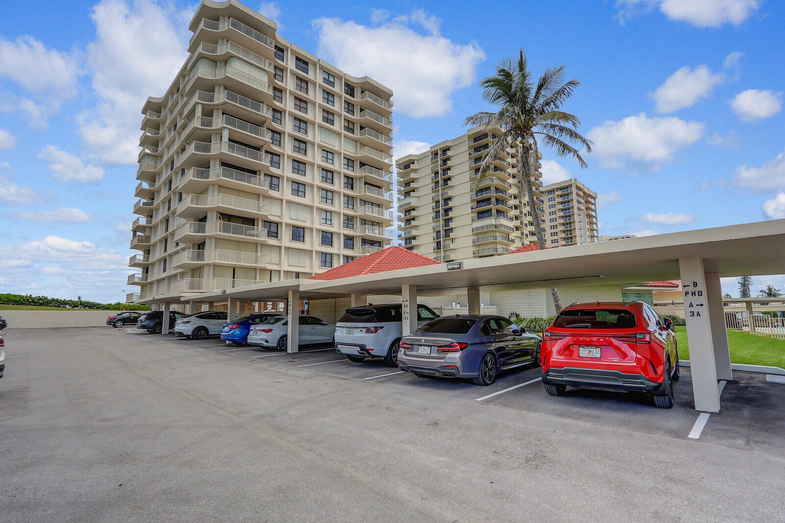 5480 N Ocean Drive A10c — photo 2