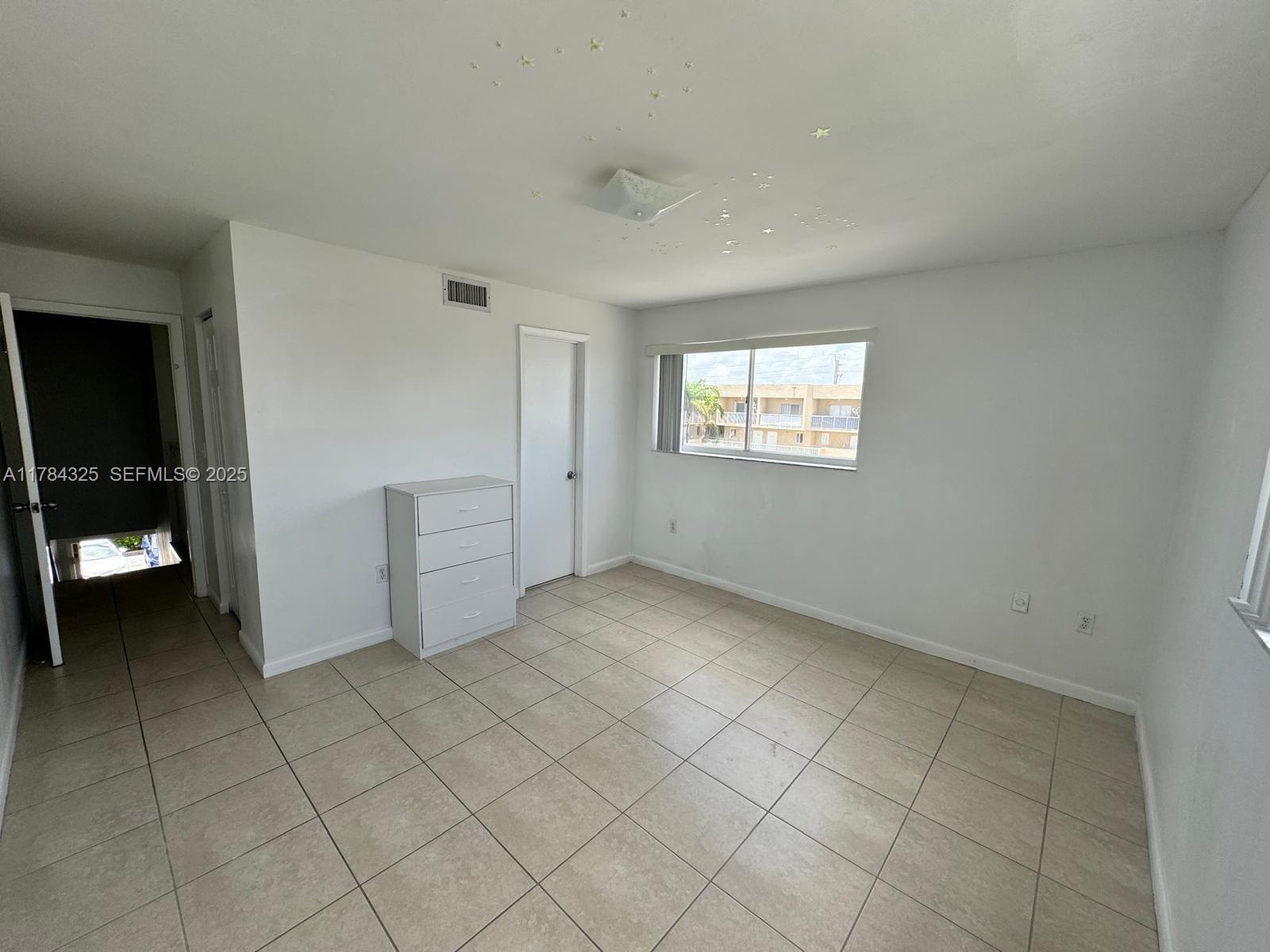 2620 W 76th Street 201, Hialeah, FL 33016 photo 12