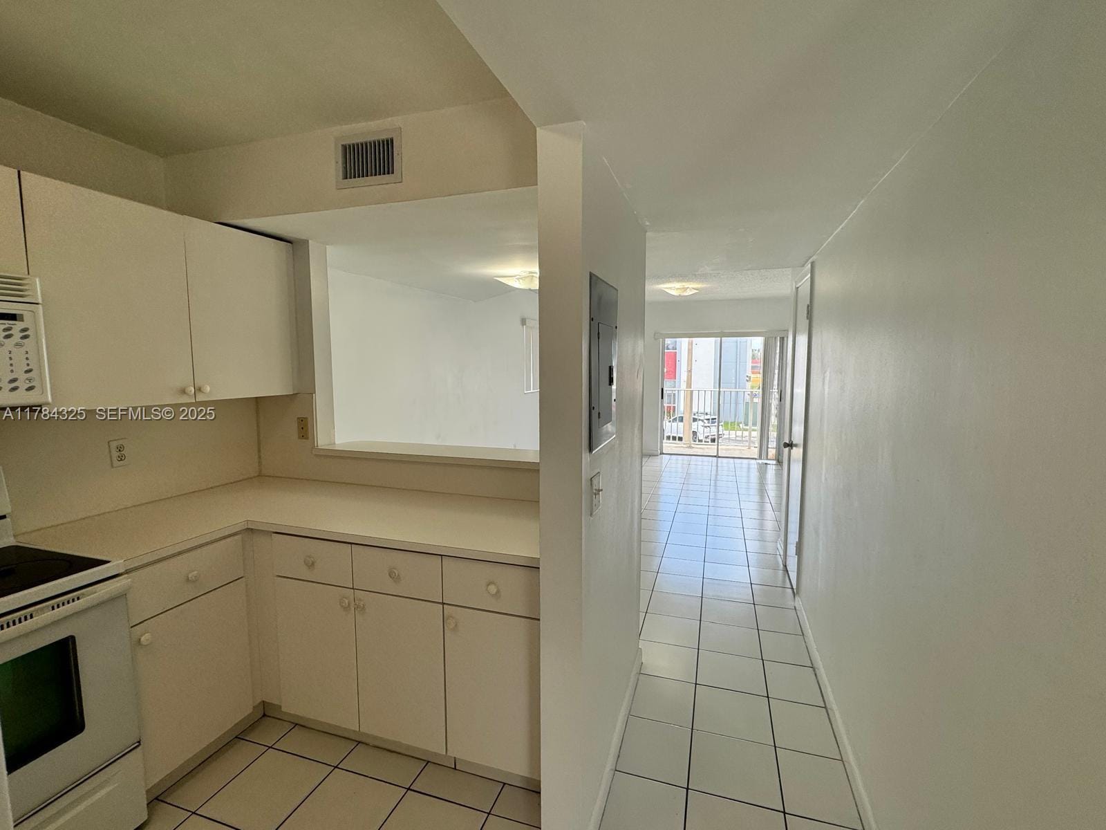 2620 W 76th Street 201, Hialeah, FL 33016 photo 3