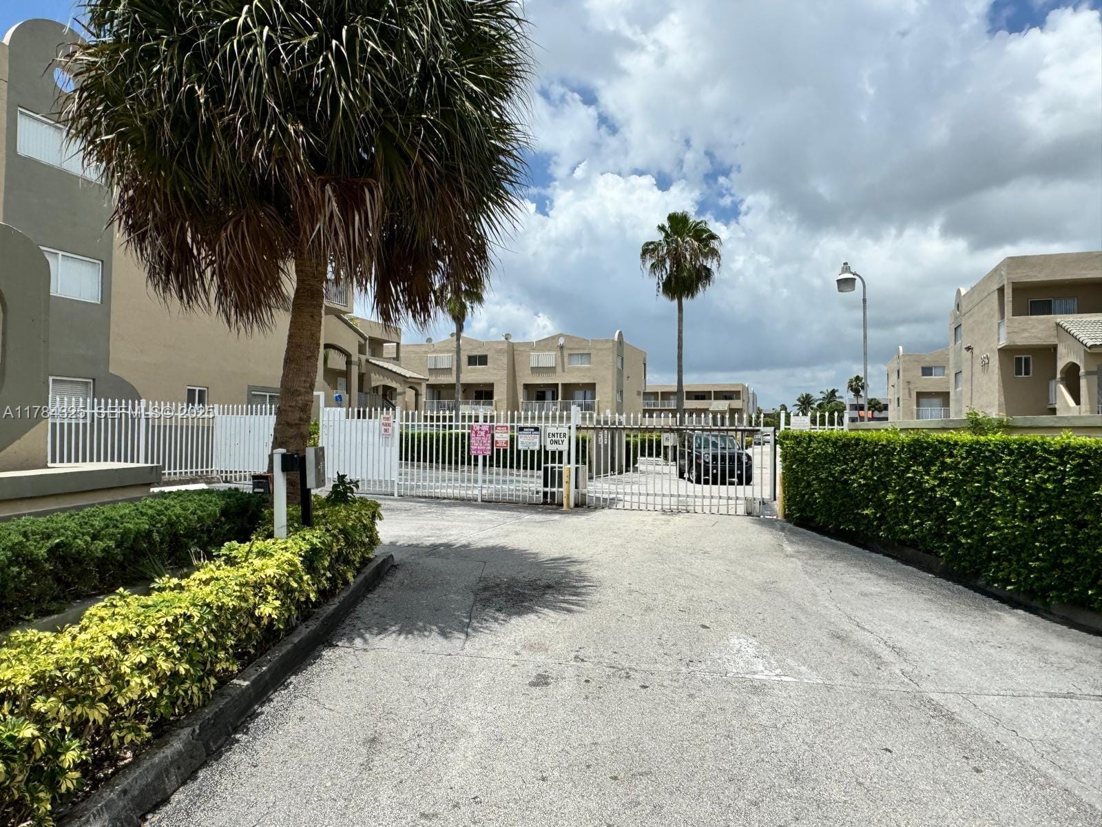 2620 W 76th Street 201, Hialeah, FL 33016 photo 26
