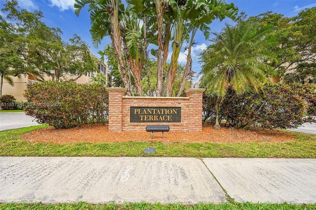 6751 Cypress Road 405, Plantation, FL 33317