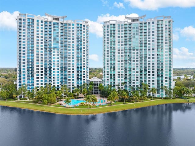 2681 N Flamingo Road 2508S, Sunrise, FL 33323