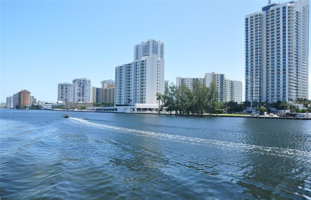 400 Leslie Drive 419, Hallandale Beach, FL 33009 photo 5