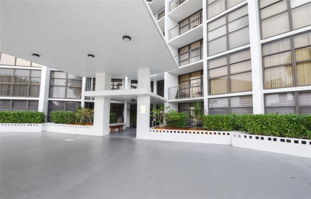 400 Leslie Drive 419, Hallandale Beach, FL 33009 photo 8
