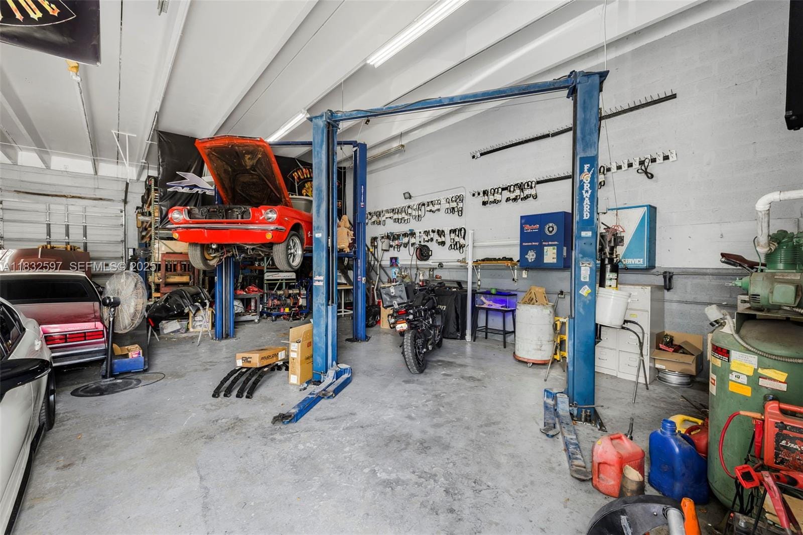 Mechanic Shop For Sale Mechanic Shop For Sale Near Tamiami Airport, Miami, FL 33186 photo 15