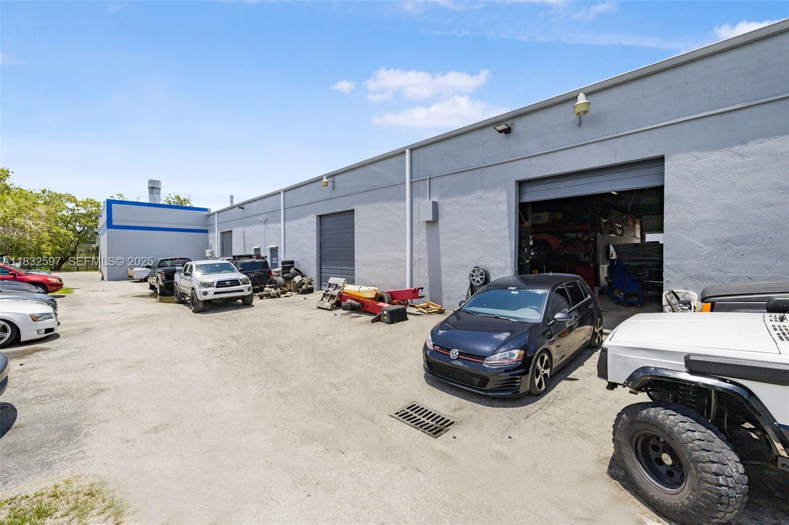 Mechanic Shop For Sale Mechanic Shop For Sale Near Tamiami Airport, Miami, FL 33186 photo 23