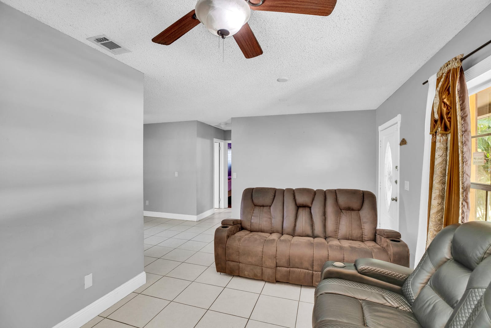 5402 Shannon Drive — photo 5