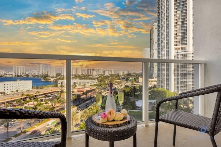 18001 Collins Avenue 903, Sunny Isles Beach, FL 33160, Sunny Isles Beach