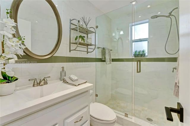 2298 SW 16th Avenue, sold in Woodside, Miami, FL