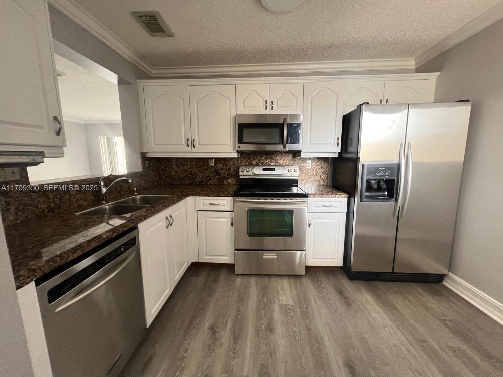 15711 SW 137th Avenue 201 — photo 3