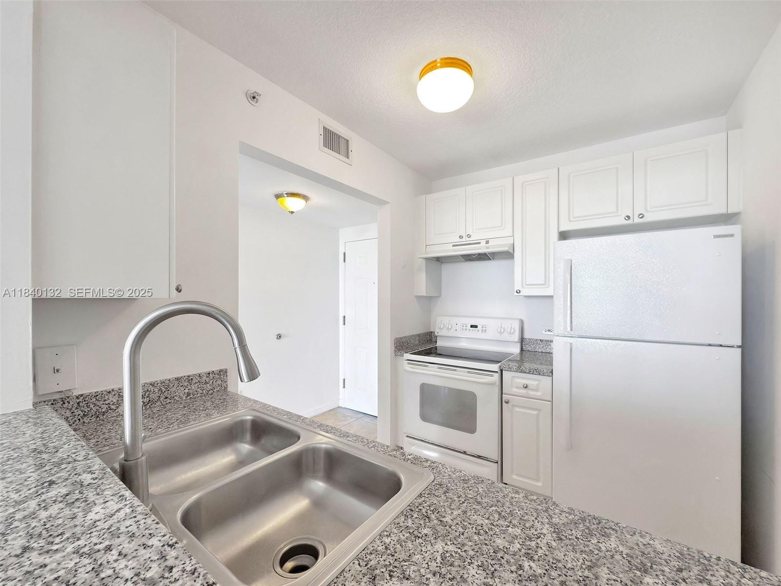 900 SW 8th Street 1510, Miami, FL 33130 photo 7
