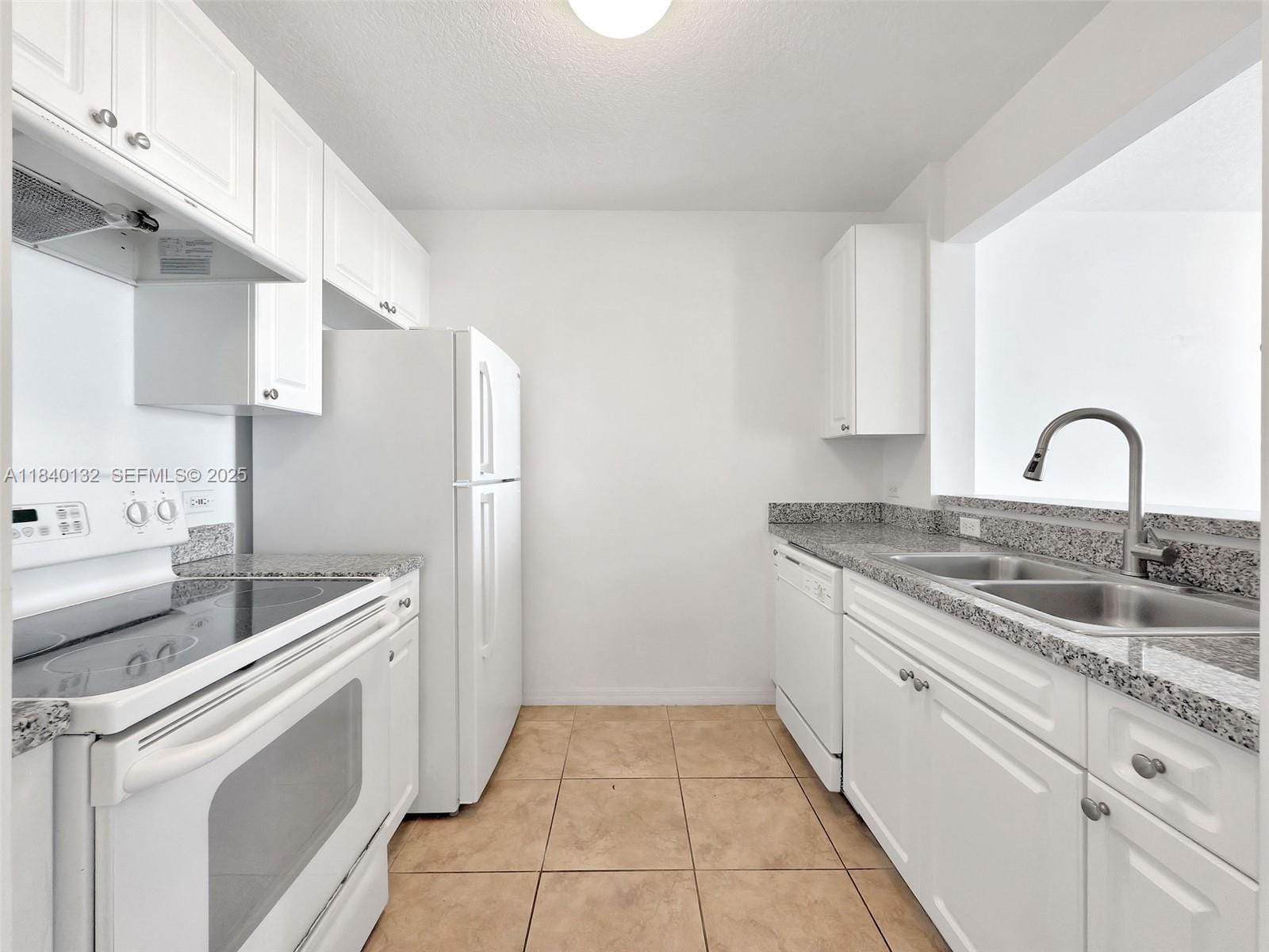 900 SW 8th Street 1510, Miami, FL 33130 photo 8