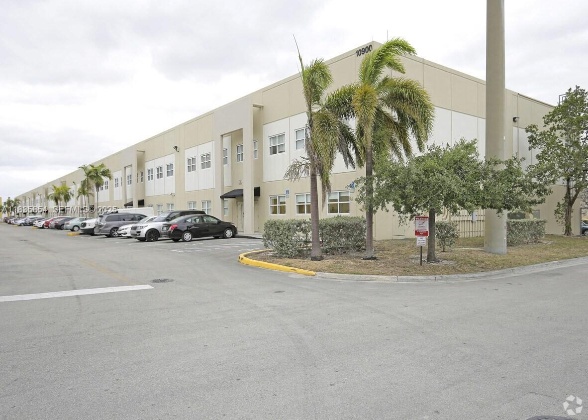 10900 NW 21st Street 140, Sweetwater, FL 33172, Sweetwater