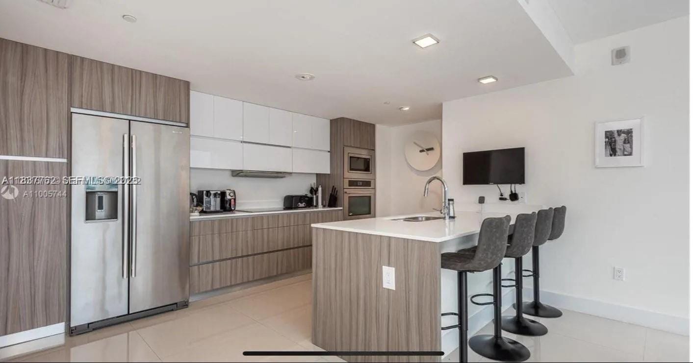 600 NE 27th Street 105 — photo 9