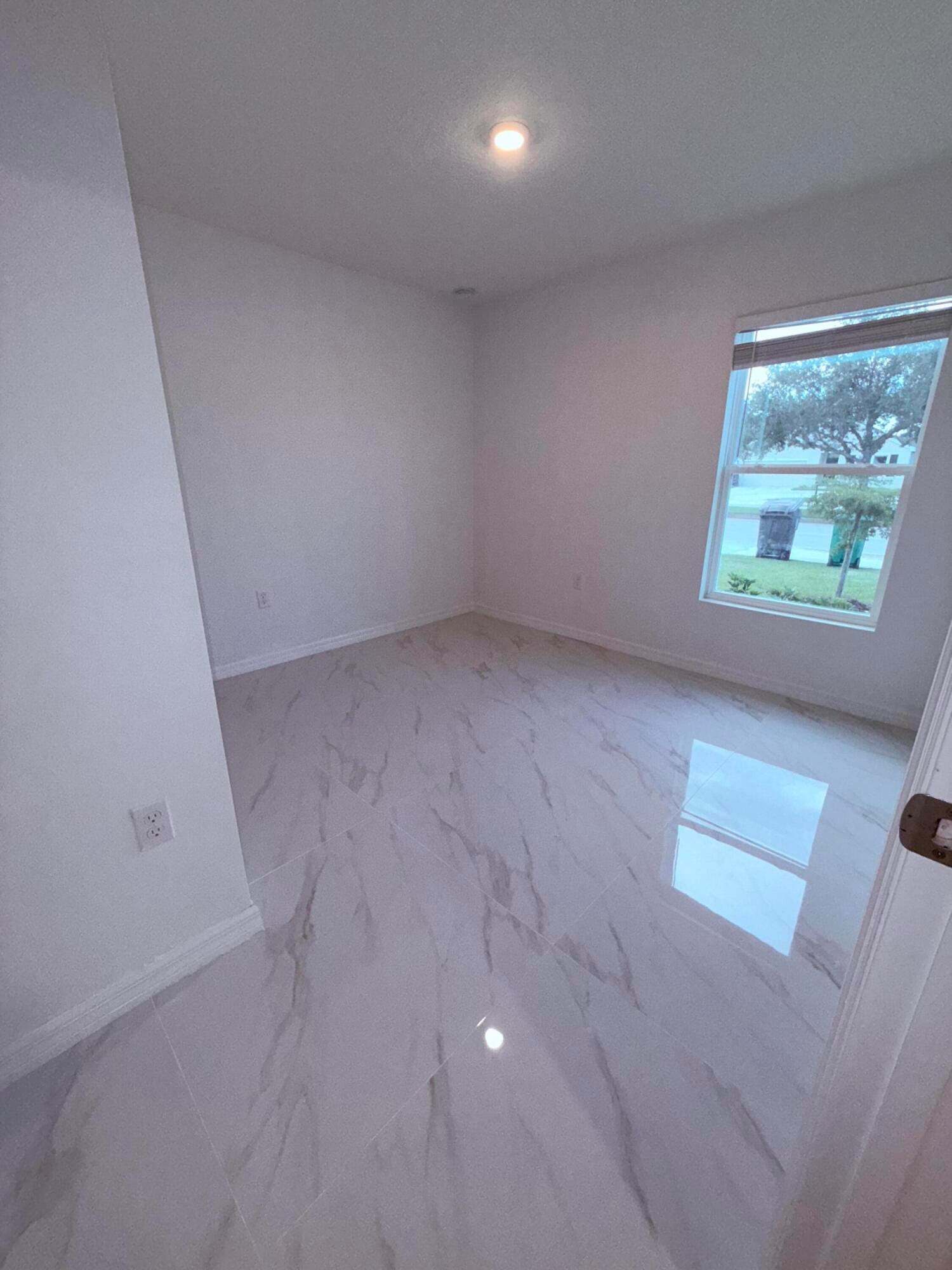 316 SW Becker Road — photo 8
