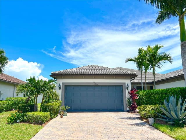 5122 Unity Square, Vero Beach, FL 32967