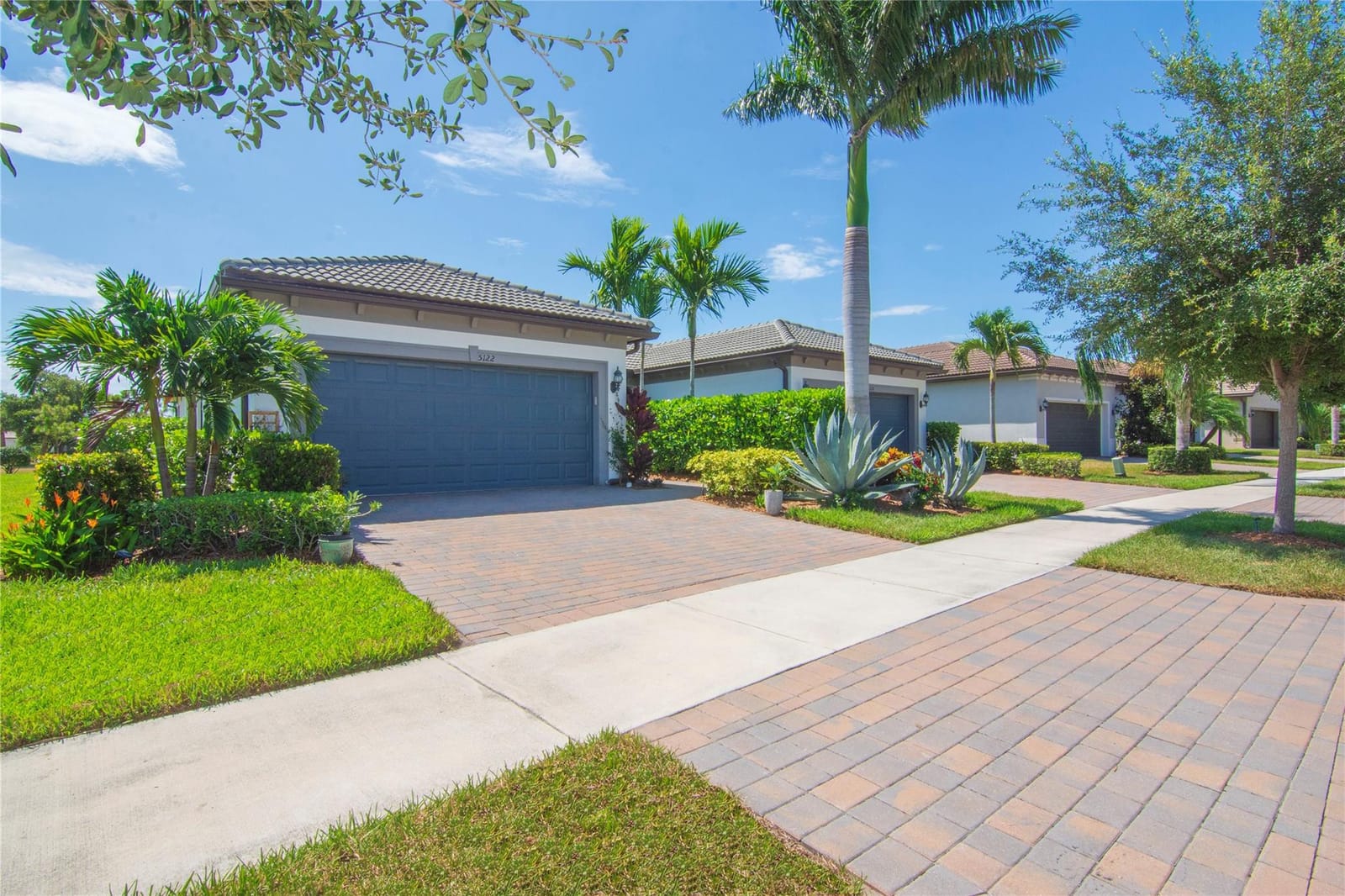 5122 Unity Square, Vero Beach, FL 32967 photo 2