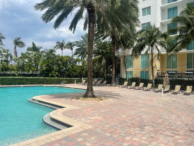 1755 E Hallandale Beach Boulevard MEZ7E, Duo Condominium East, Hallandale Beach, FL