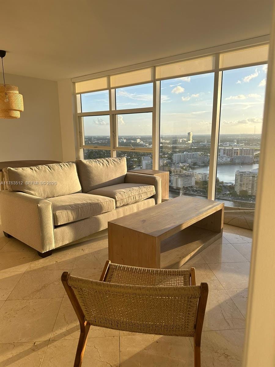 1830 S Ocean Drive 3707 — photo 9