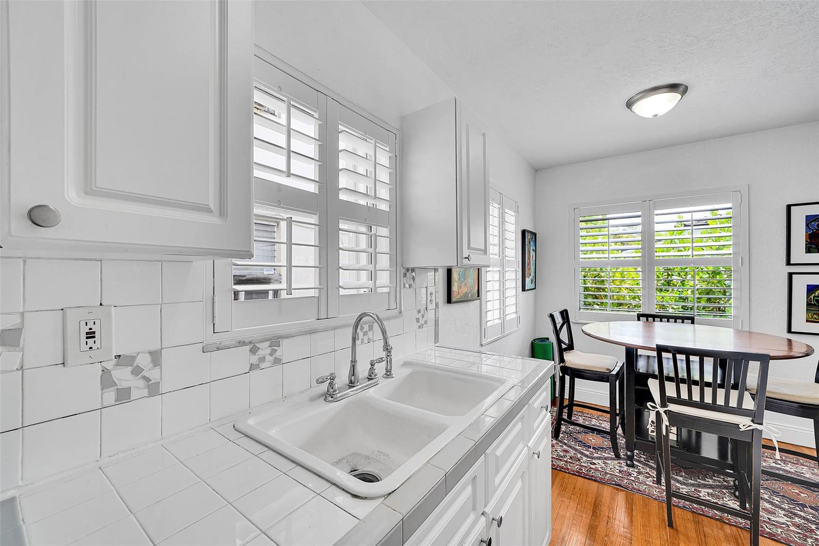 210 Mendoza Avenue 3 — photo 10