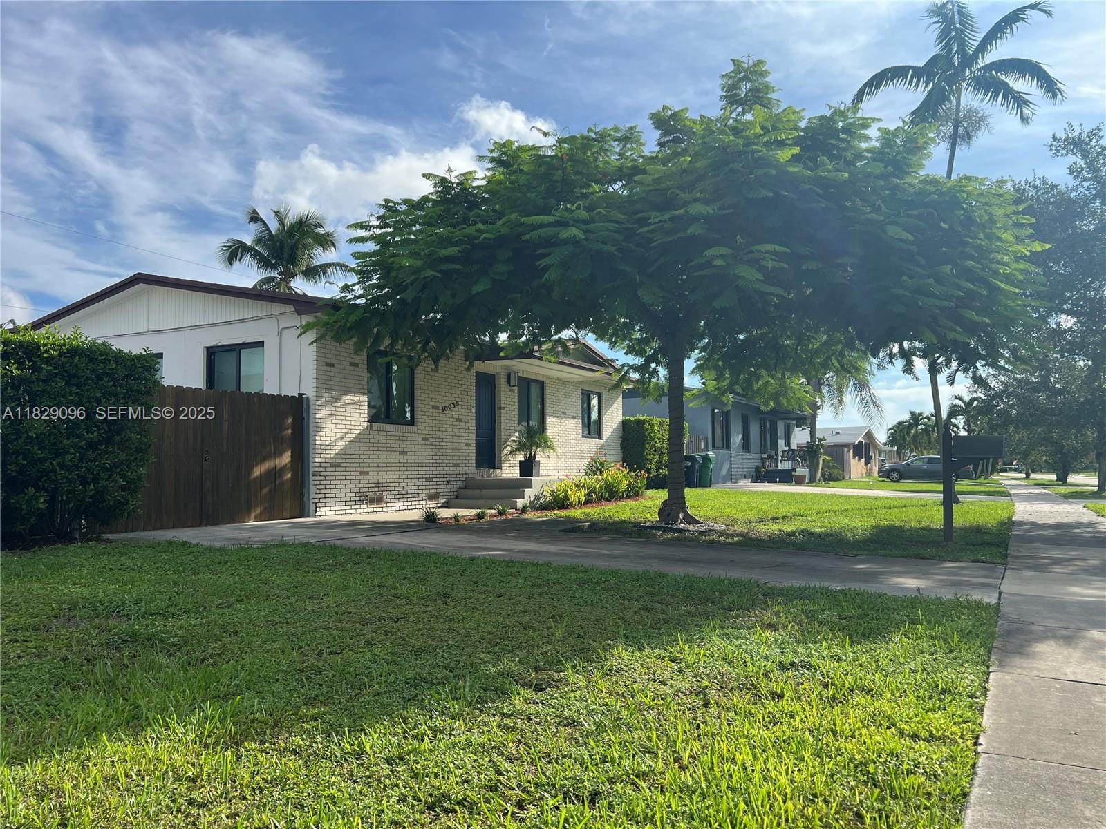 10035 Pan American Drive, Cutler Bay, FL 33189 photo 1
