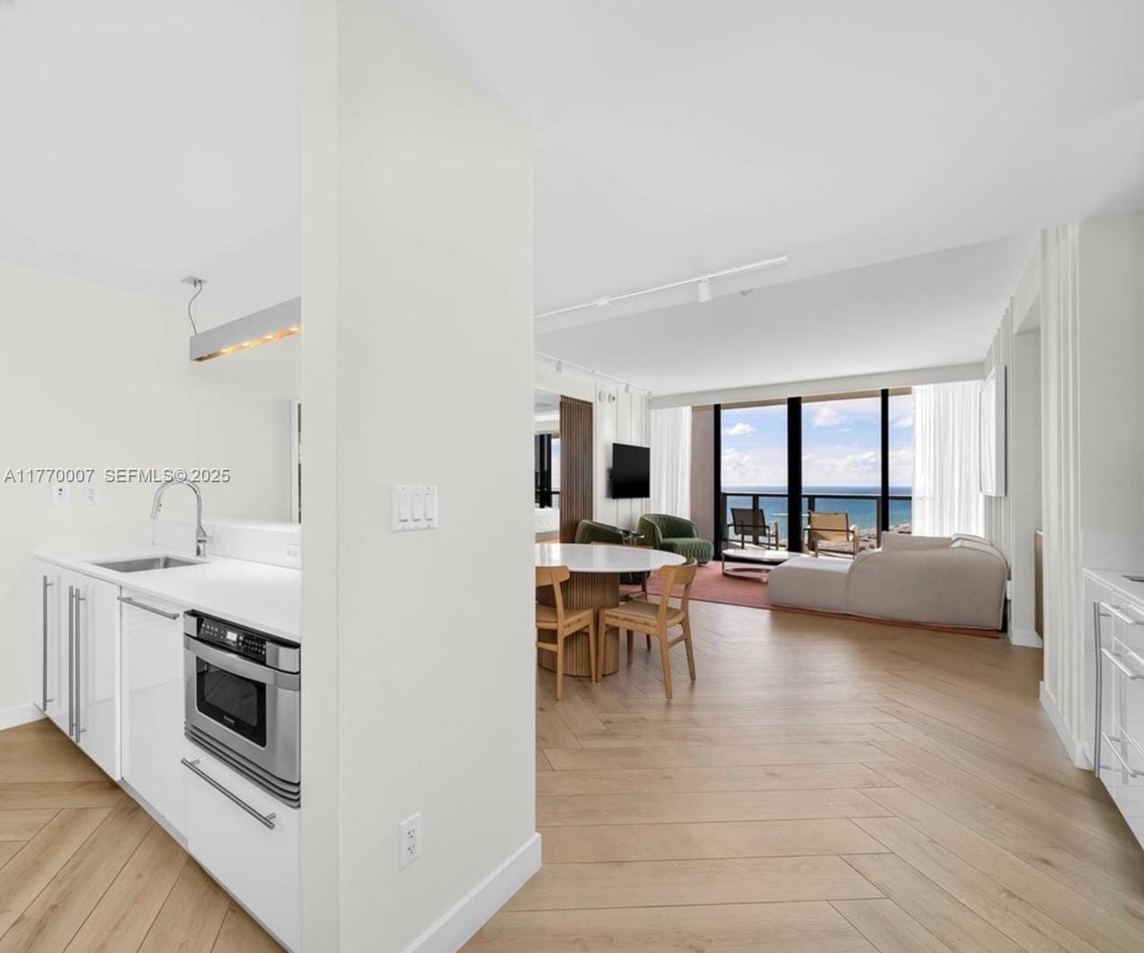 2201 Collins Avenue 1604, Miami Beach, FL 33139 photo 10