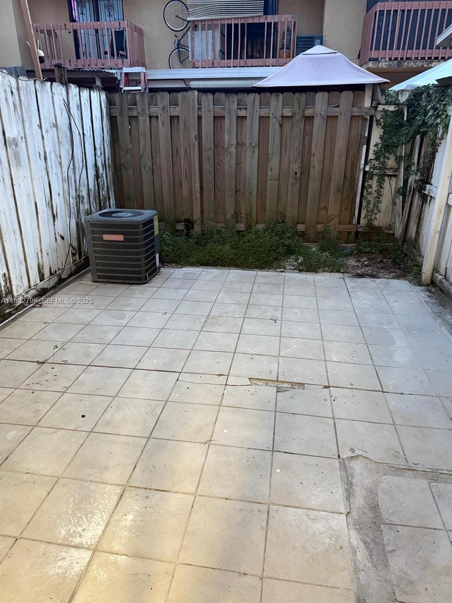 2341 W 66th Place 103, Hialeah, FL 33016 photo 12