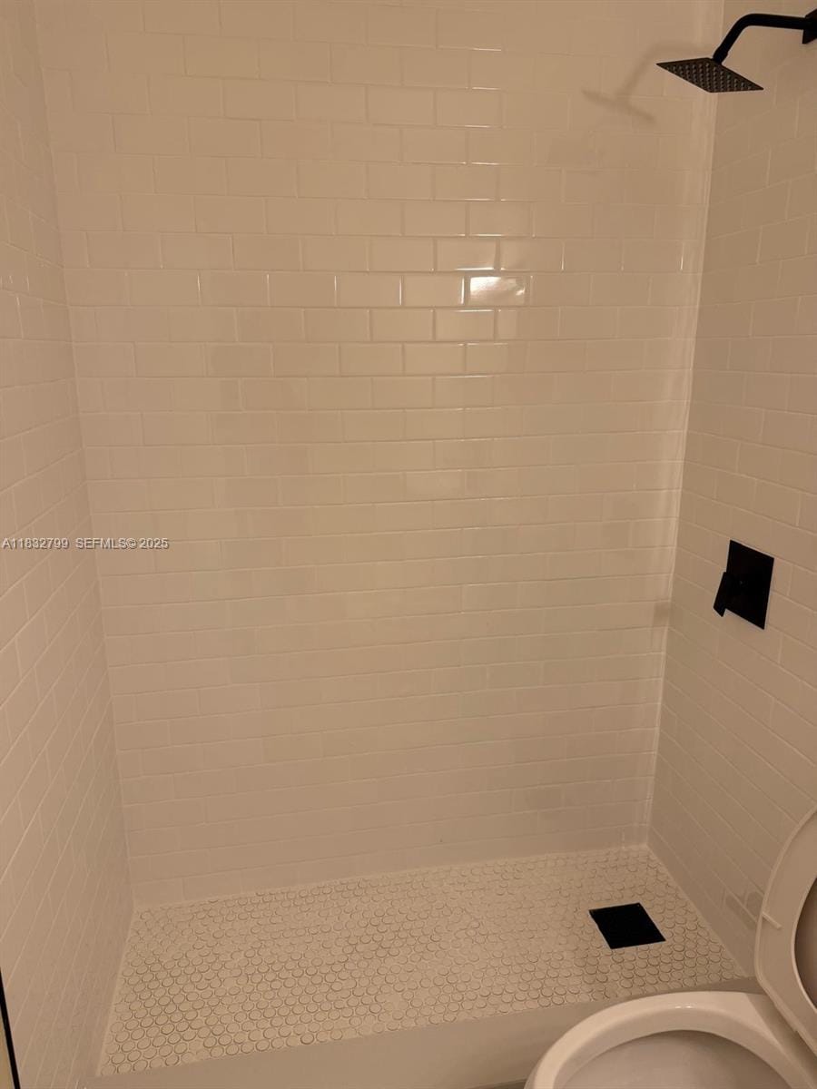 2341 W 66th Place 103, Hialeah, FL 33016 photo 4