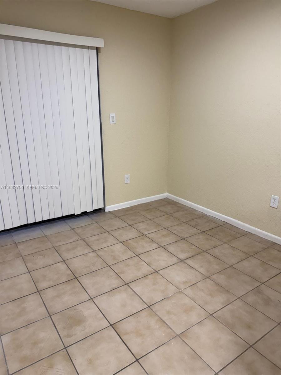 2341 W 66th Place 103, Hialeah, FL 33016 photo 9