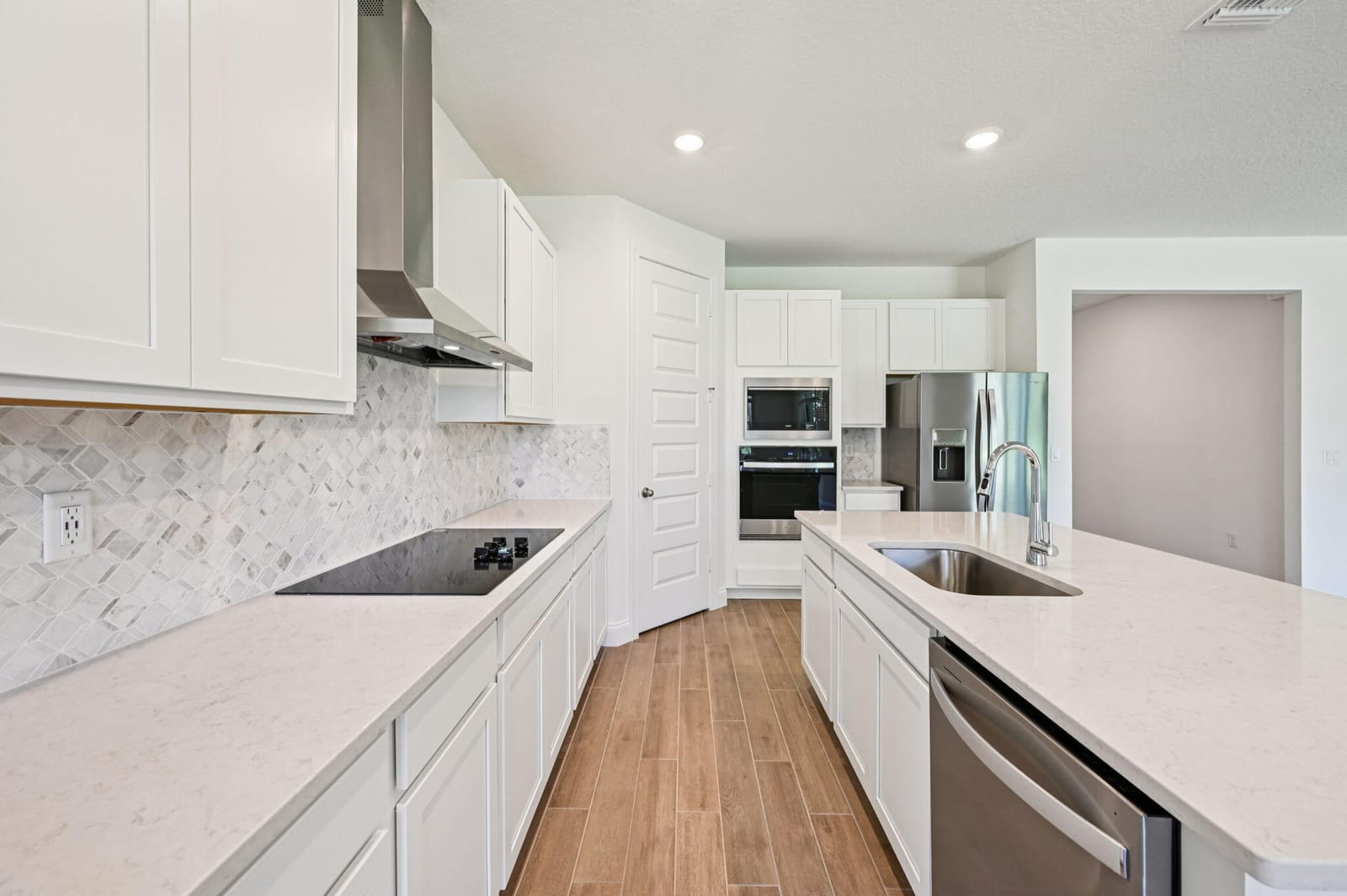5665 Hampton Park Circle — photo 12
