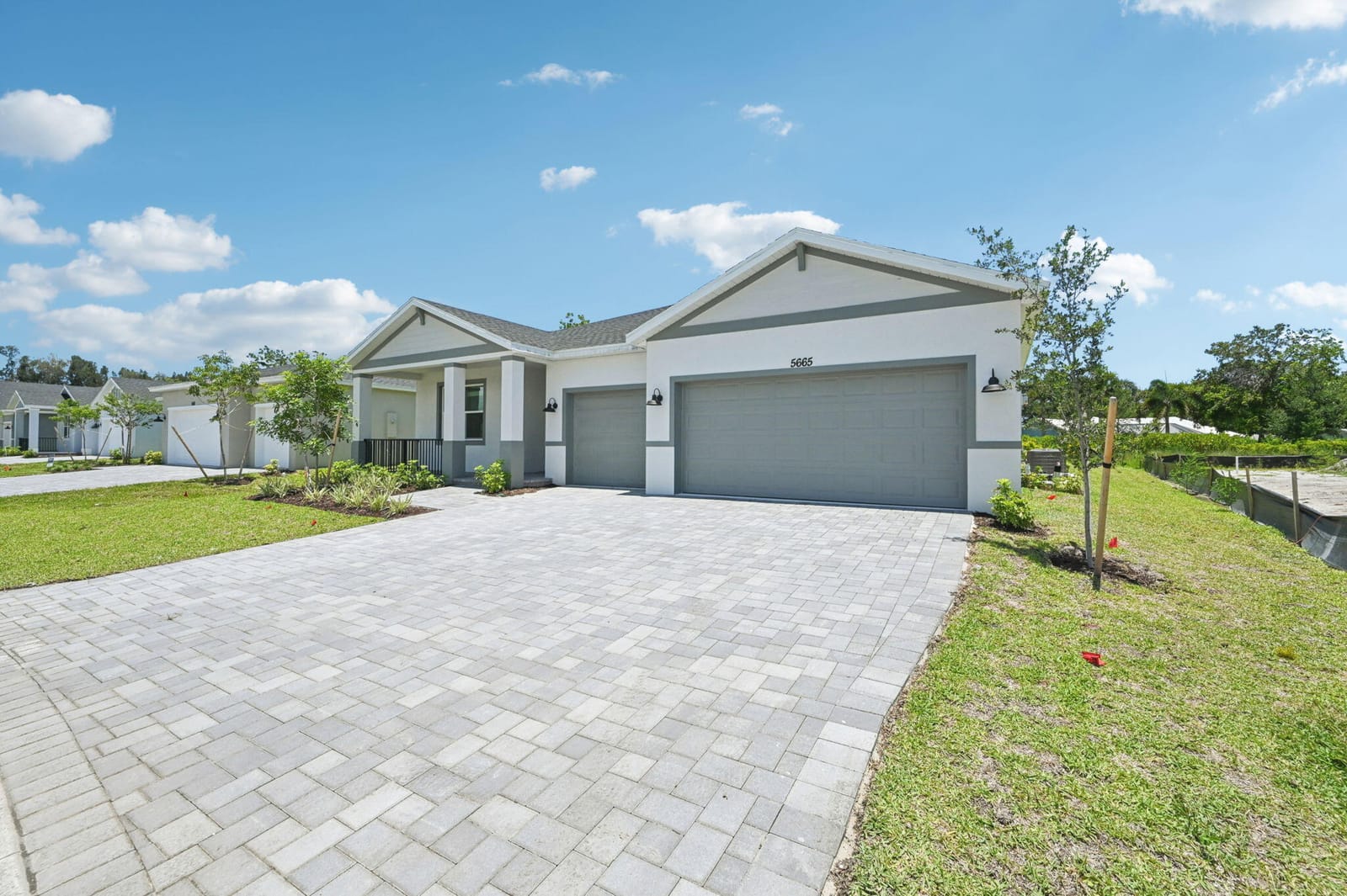 5665 Hampton Park Circle — photo 4