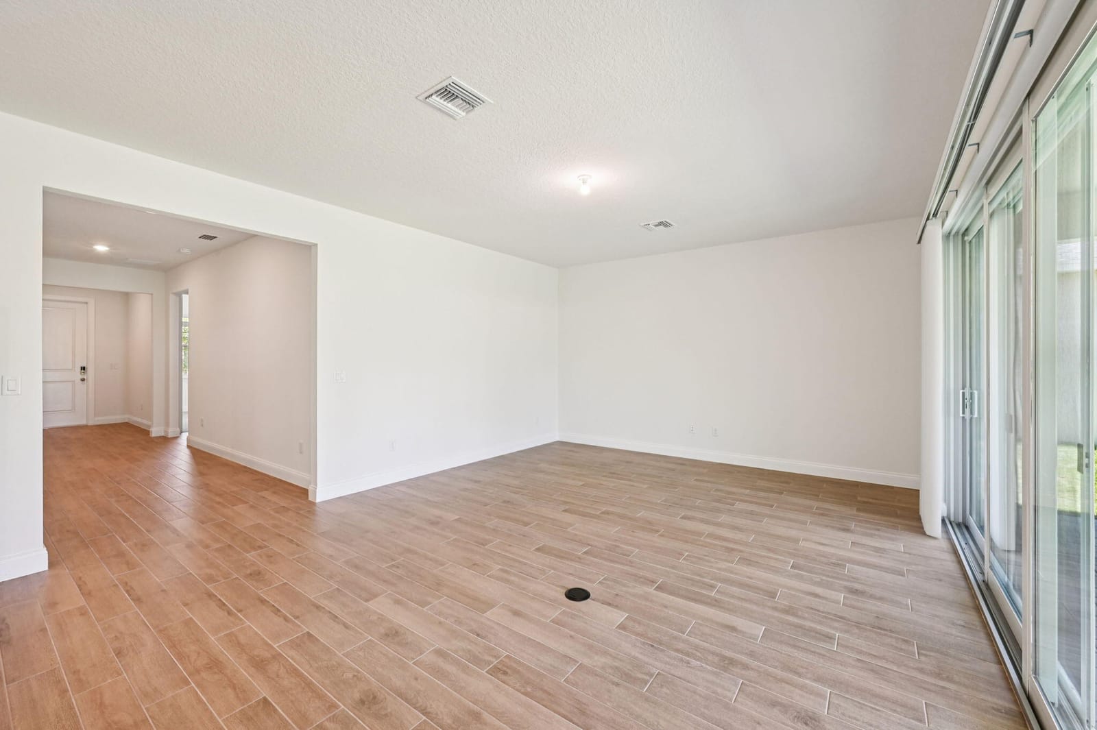 5665 Hampton Park Circle — photo 9