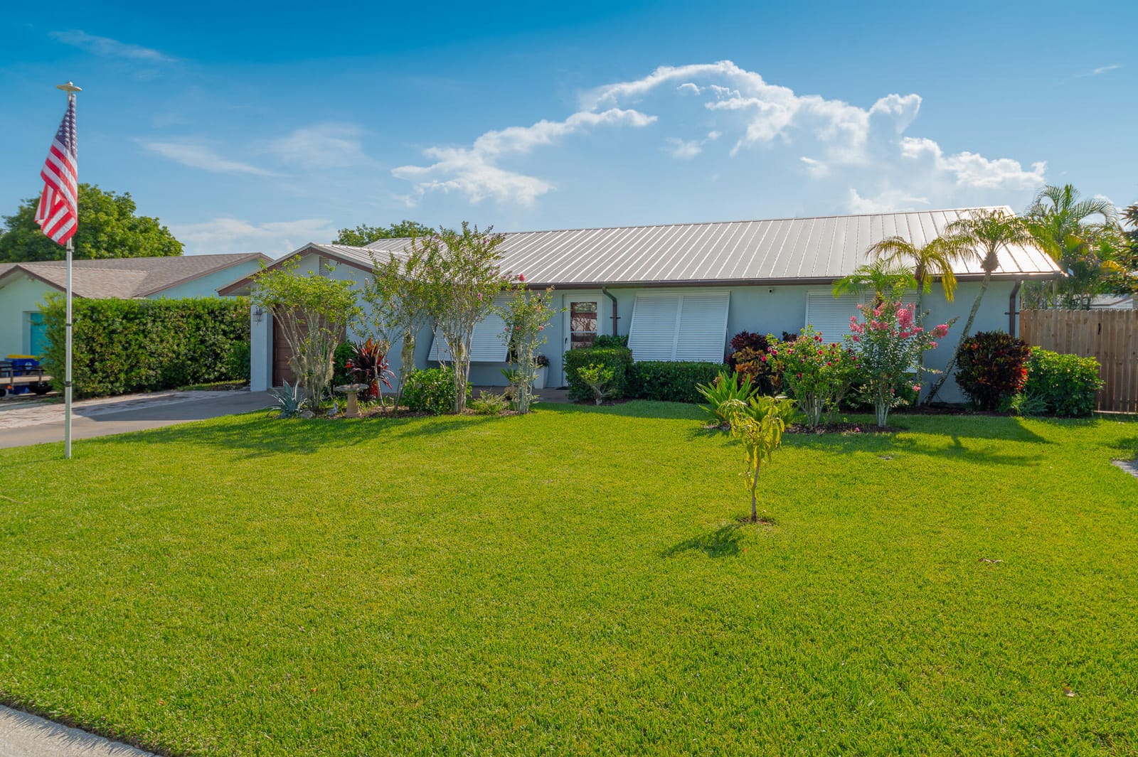 8681 SE Eagle Avenue, Hobe Sound, FL 33455 photo 2